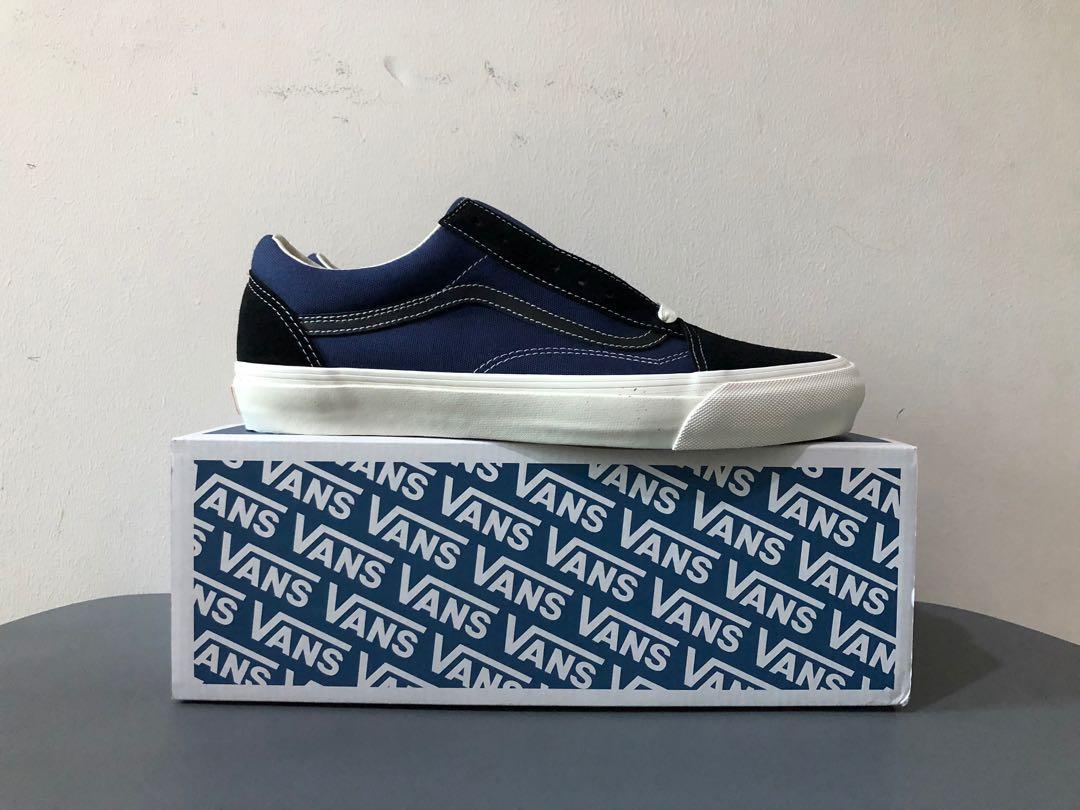 mens black and blue vans