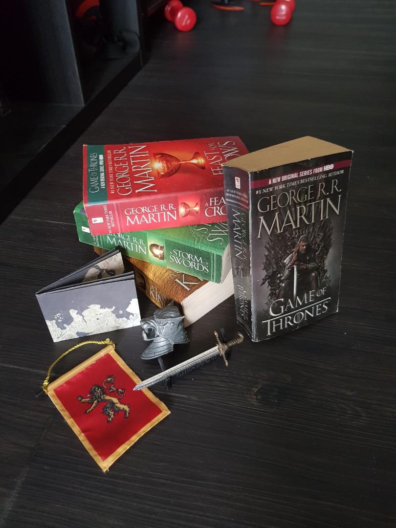 1 Set Asoiaf Game Of Thrones Plus Merchandise Buku Alat Tulis Buku Di Carousell