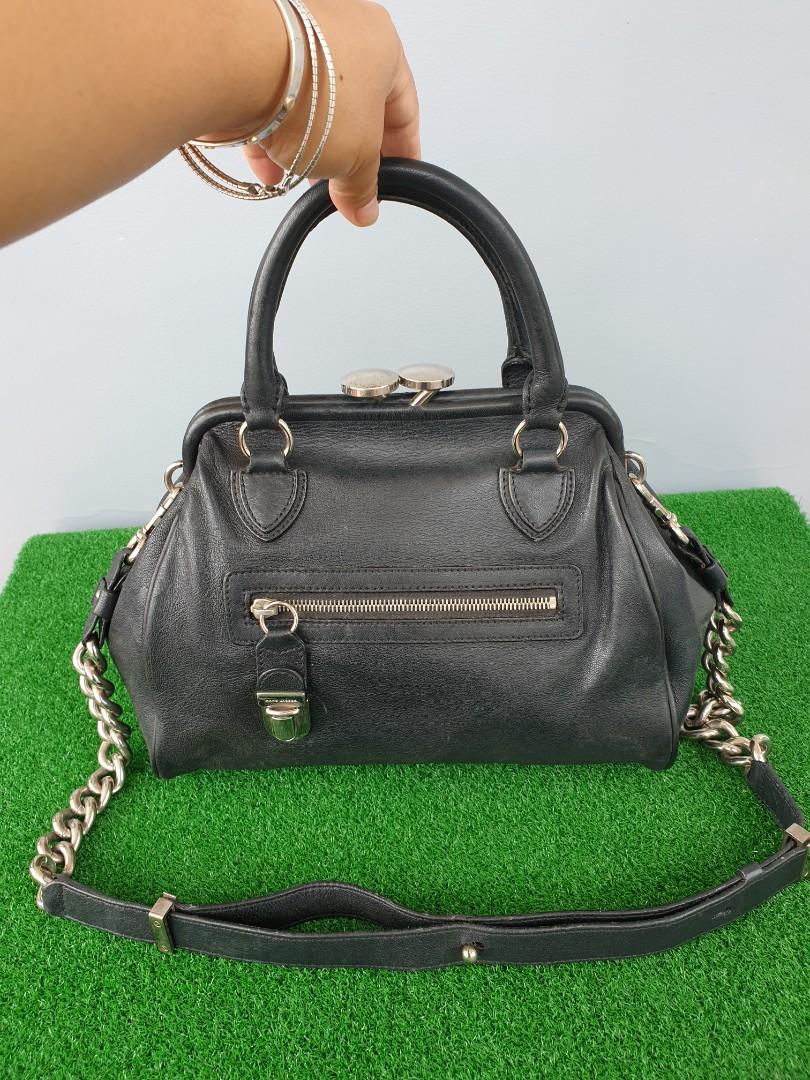 15600 - P3,500 Marc Jacobs black genuine leather medium handbag w/ shoulder  strap, w/ code, Lampo zipper, Women's Fashion, Bags & Wallets, Shoulder  Bags on Carousell