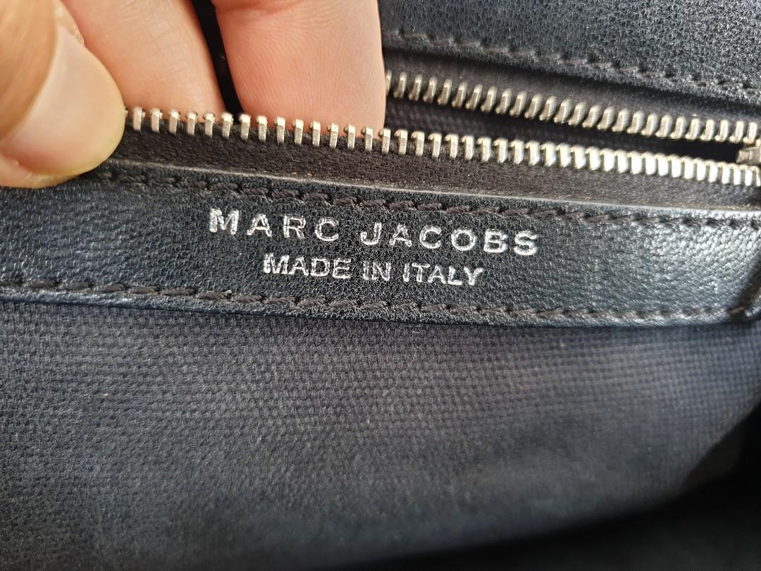 Preloved Authentic Marc Jacobs with etiketa and Lampo zipper