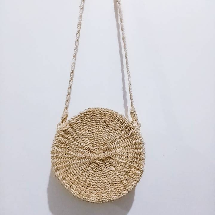 abaca sling bag