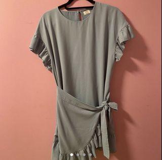 Aritzia Wilfred Ninette Dress in Sage Stone Size Small