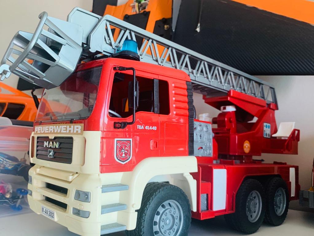 bruder fire truck with water pump instructions