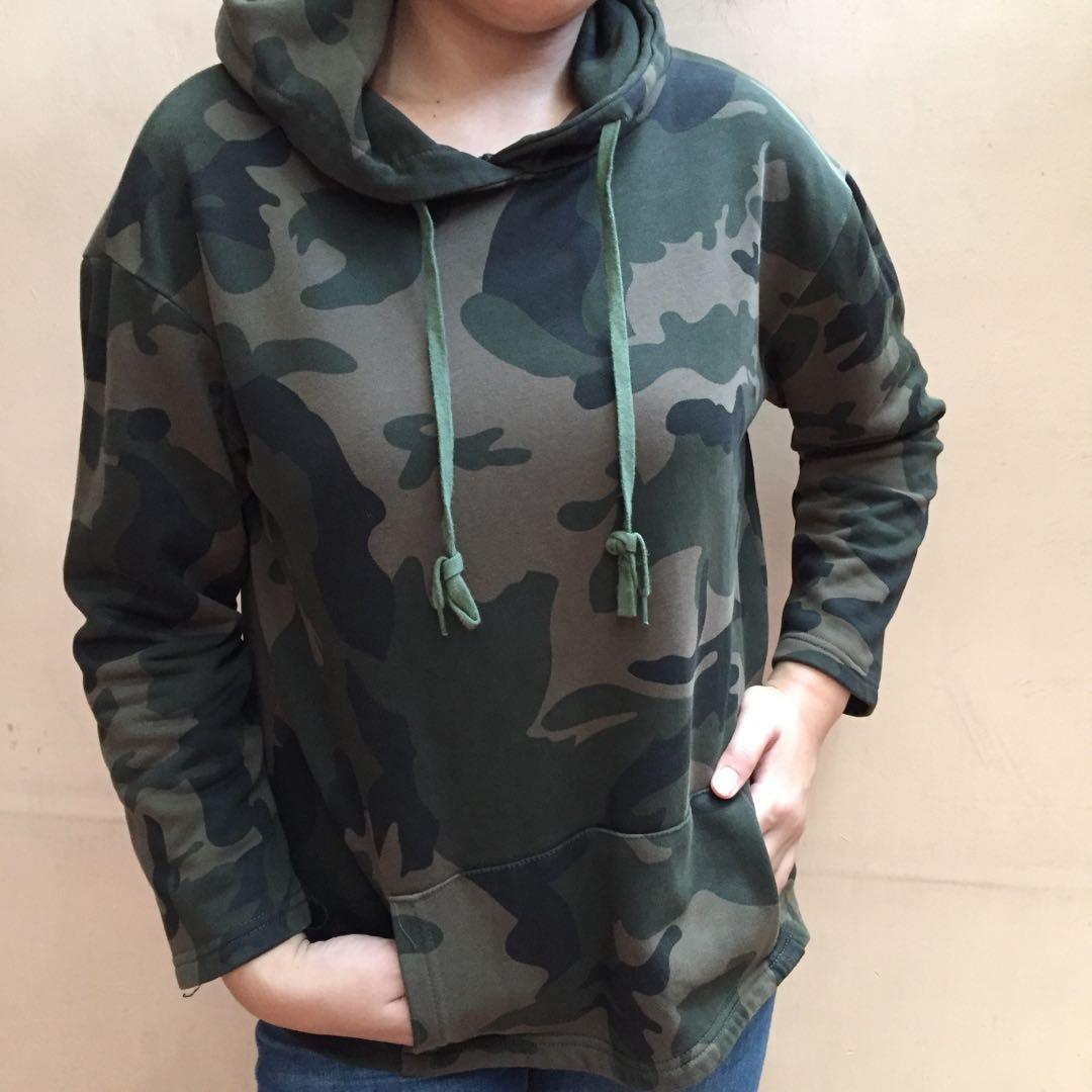 camouflage pullover hoodie