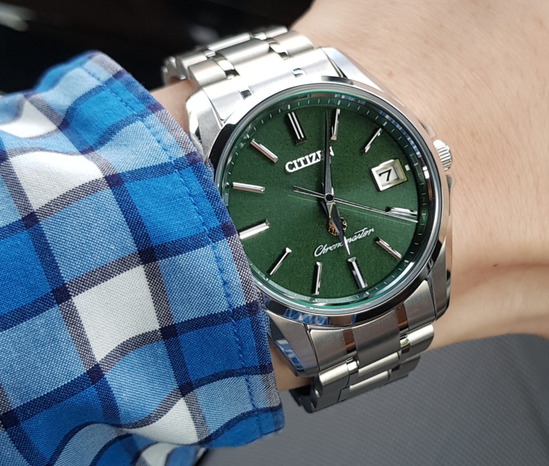 Citizen Chronomaster Titanium AQ4020 54X Tosa Washi Paper Dial