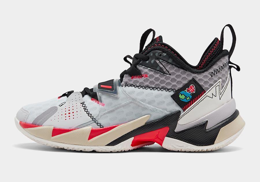 female basketball shoes