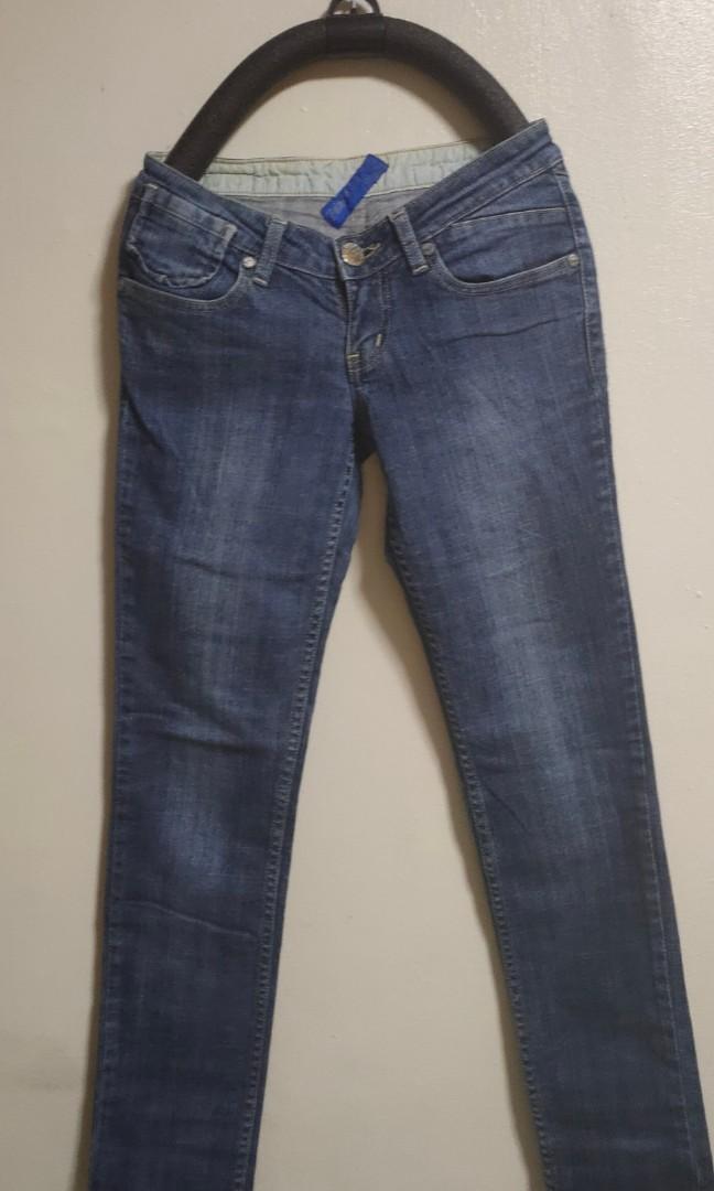 F&H pants (Category: Other Bottoms) located in Quezon City. Submitted by js1983 (Listing ID 1019110992, Image 1). Description: .