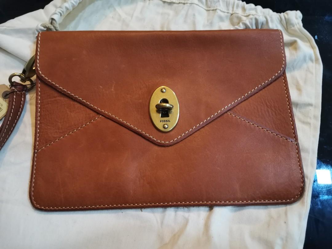 Fossil Austin Clutch Saddle, Women's 