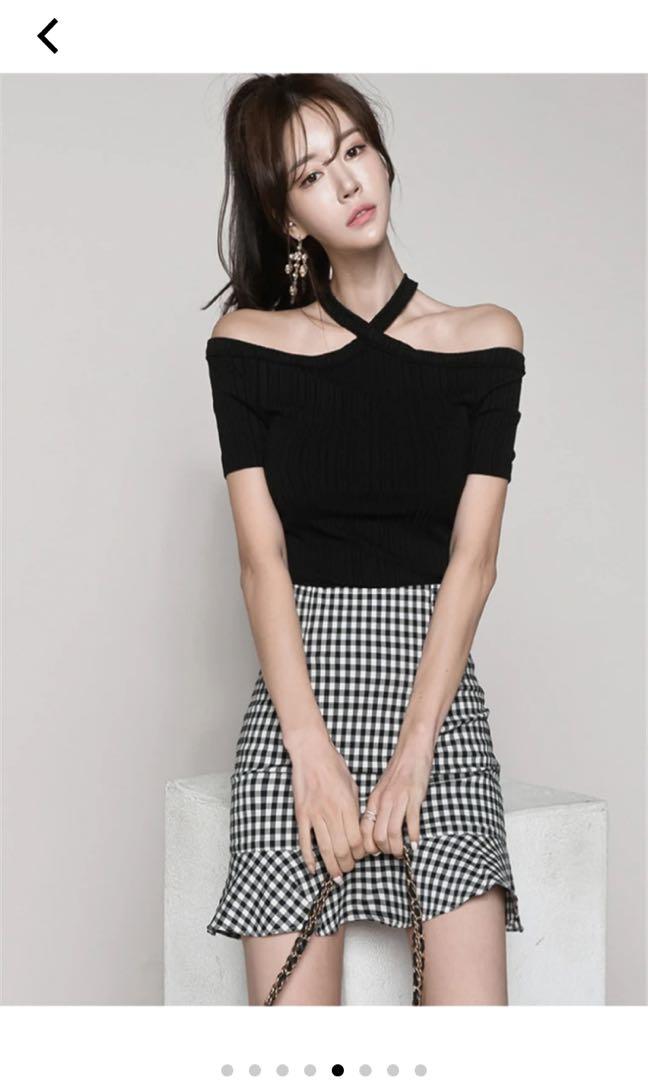 halter neck cold shoulder top