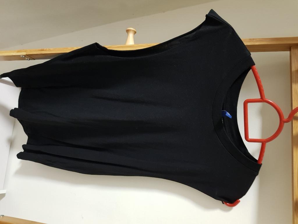 H M Black Singlet Size Xs S Men S Fashion Clothes Tops On Carousell