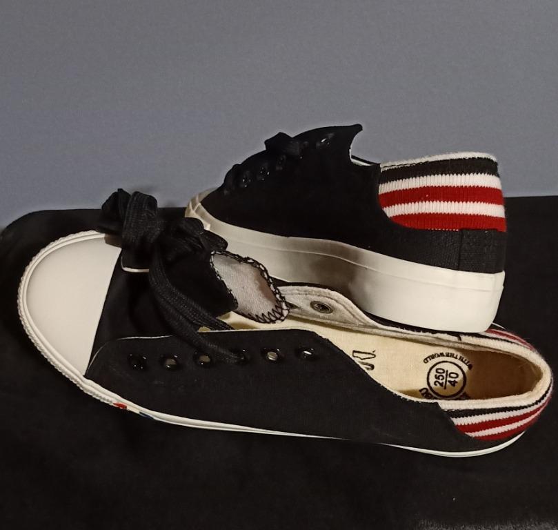 Kasut Kanvas Fesyen Men S Fashion Footwear Sneakers On Carousell