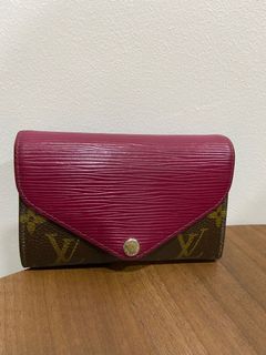 (Category: ) located in . Submitted by saleswardrobe (Listing ID 1019223099, Image 1). Description: .