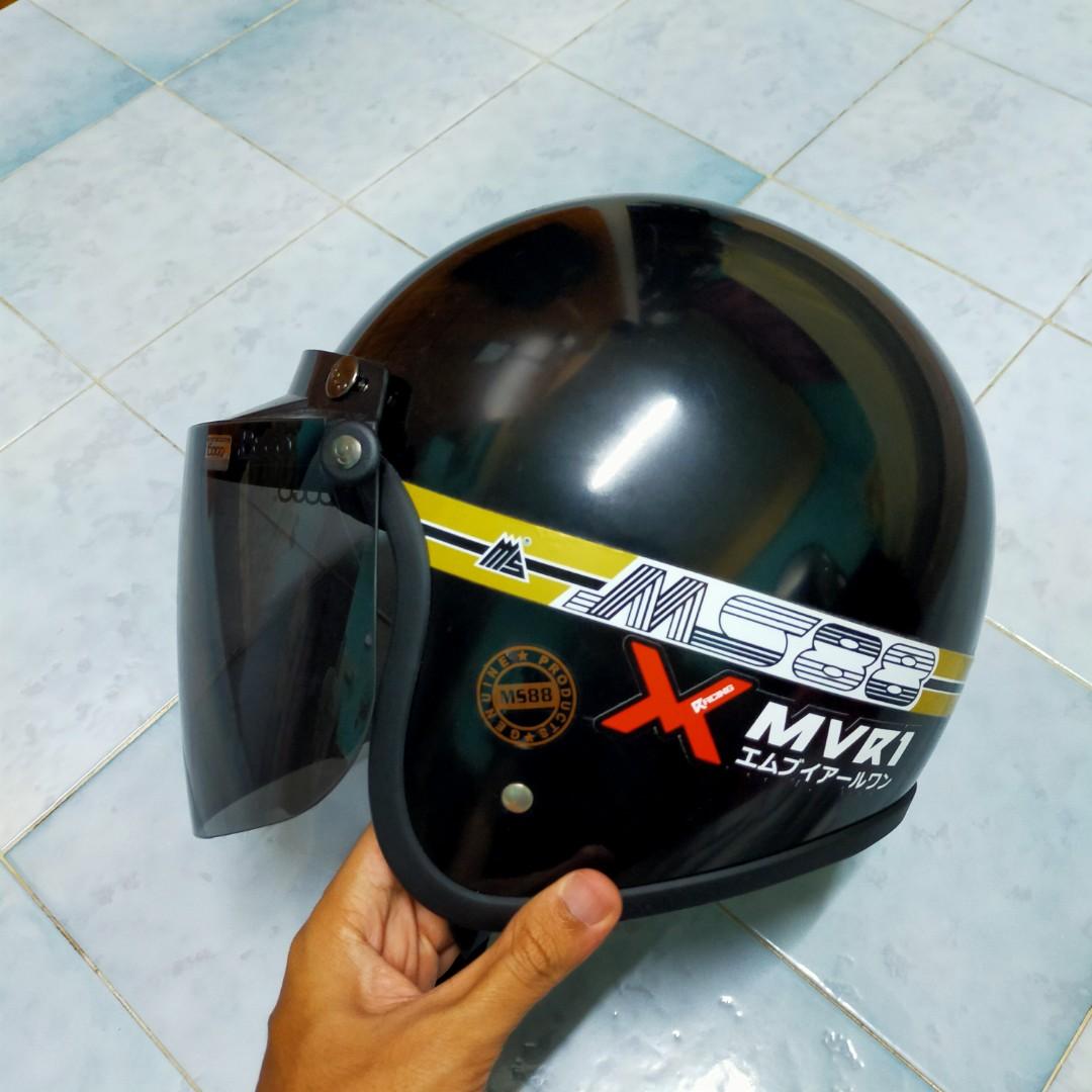 Helmet with Bogo Dark Smoke Visor 