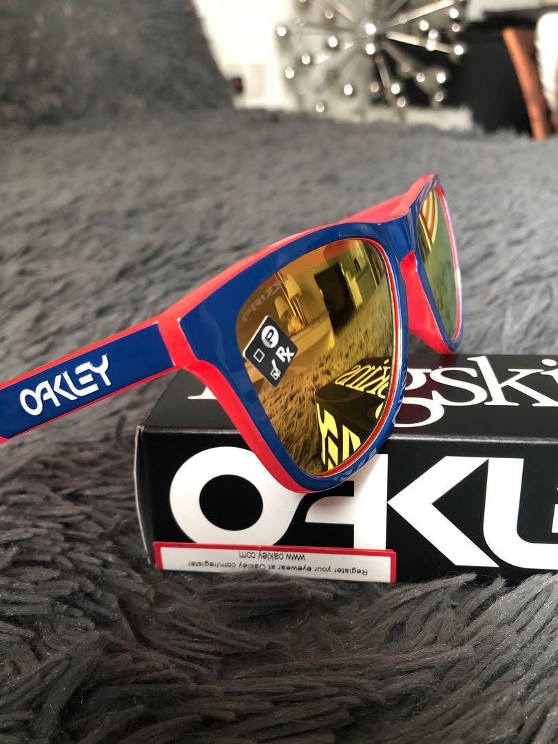 Authentic Oakley Frogskins™ Crystalline Collection (Asia Fit) (present from  family ) , Women's Fashion, Watches & Accessories, Sunglasses & Eyewear on  Carousell