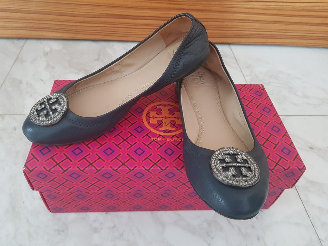 size tory burch flat shoes