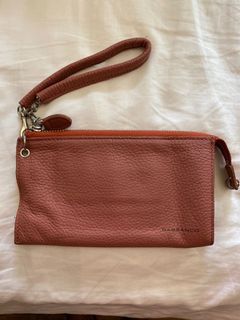(Category: ) located in . Submitted by sofiagcloset (Listing ID 1019123796, Image 1). Description: .