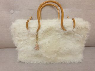(Category: ) located in . Submitted by happystore (Listing ID 1019221283, Image 1). Description: .