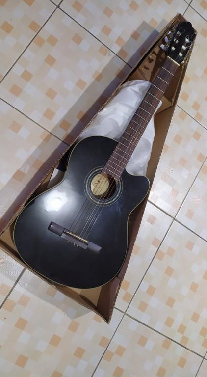 Greg bennett classical on sale guitar