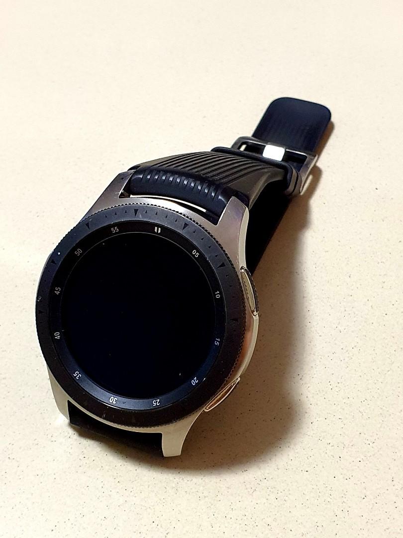 Galaxy watch 46mm store on small wrist