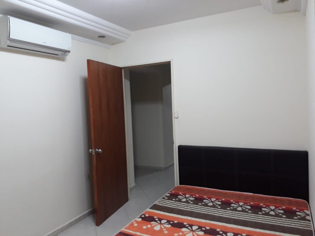 (Category: ) located in . Submitted by sombi11 (Listing ID 1019108461, Image 1). Description: .