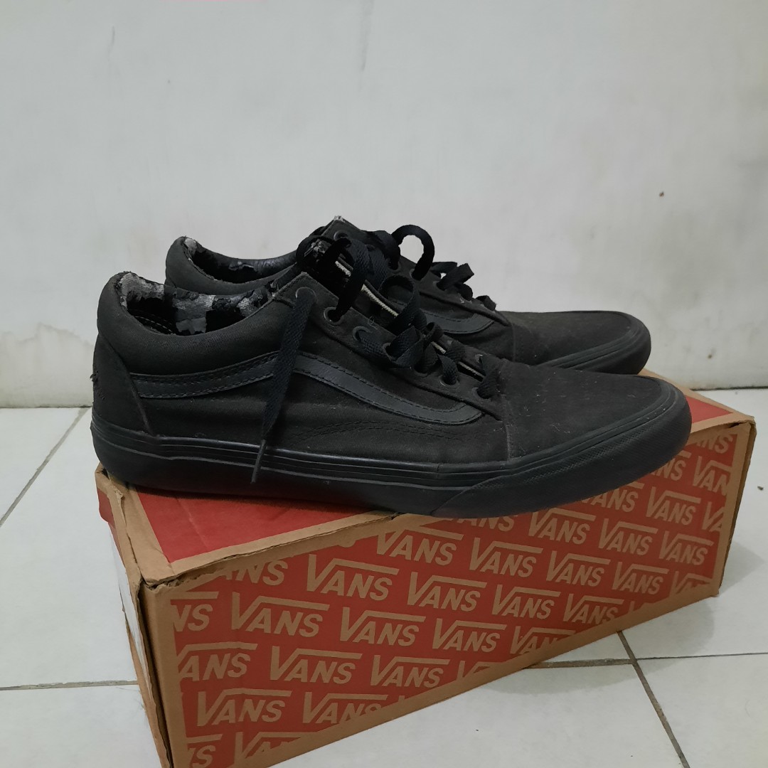 vans lippo mall karawaci