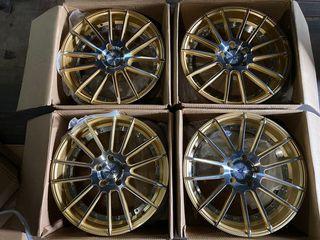18" Autocouture A46 Mags 5Holes pcd 114 Polish gold