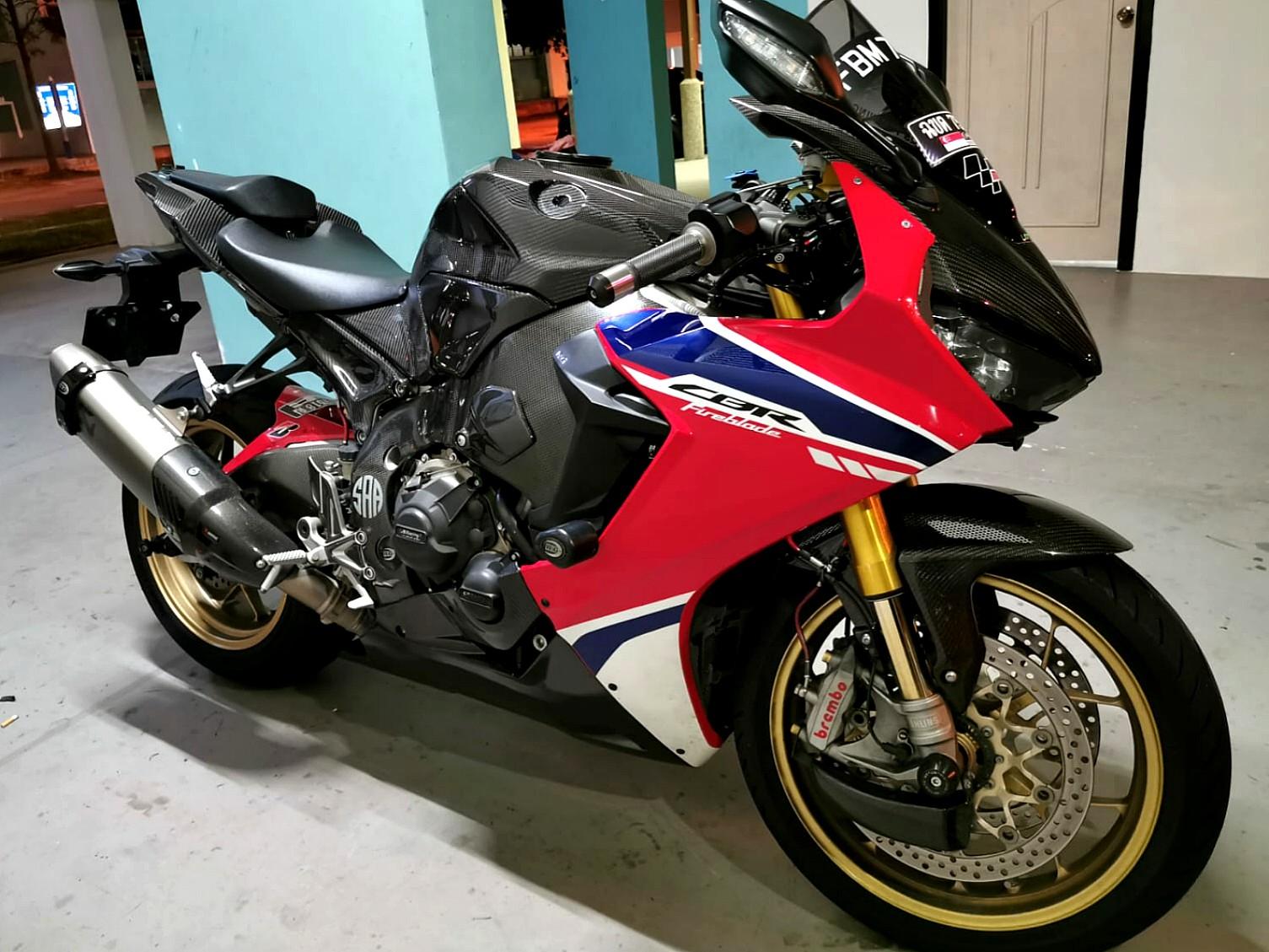 17 Honda Cbr1000rr Sp1 Carbon Parts Motorcycles Motorcycle Accessories On Carousell