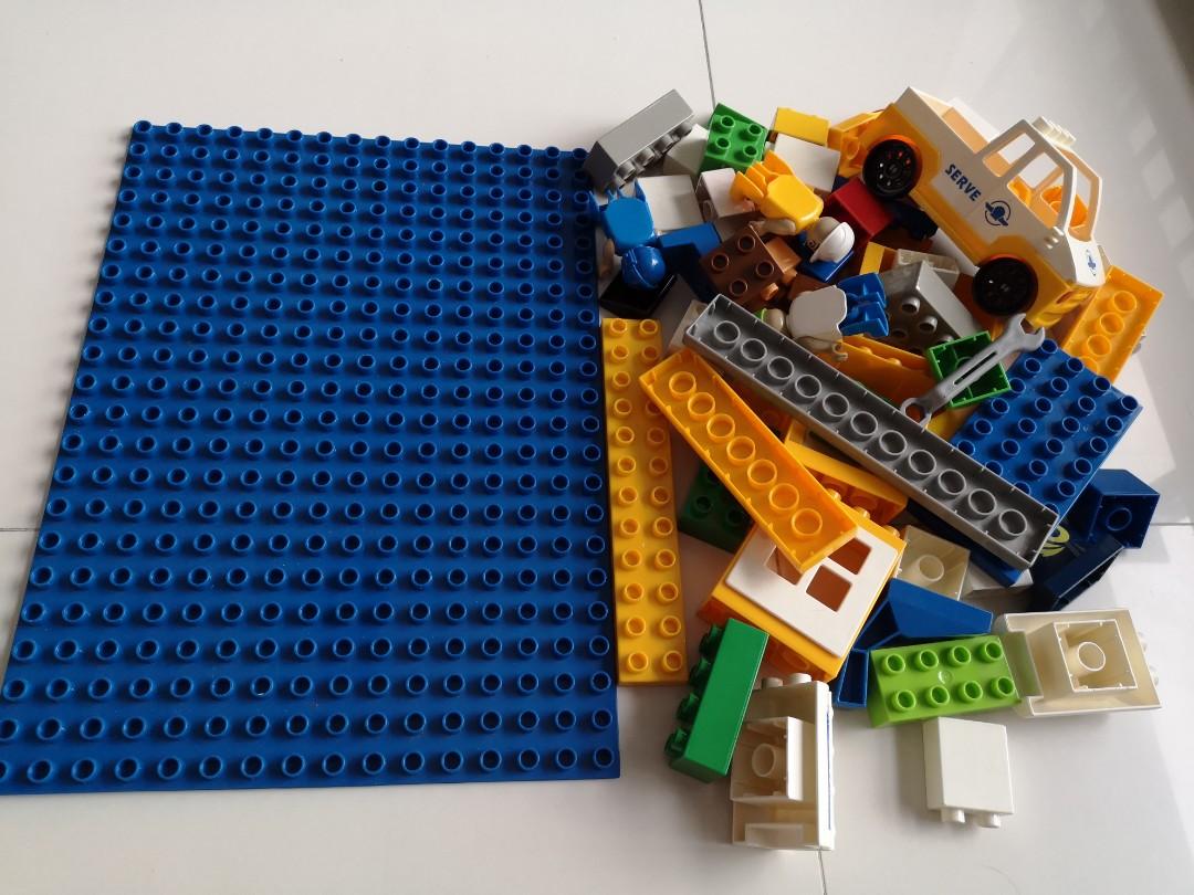 Are mega blocks compatible with duplo deals