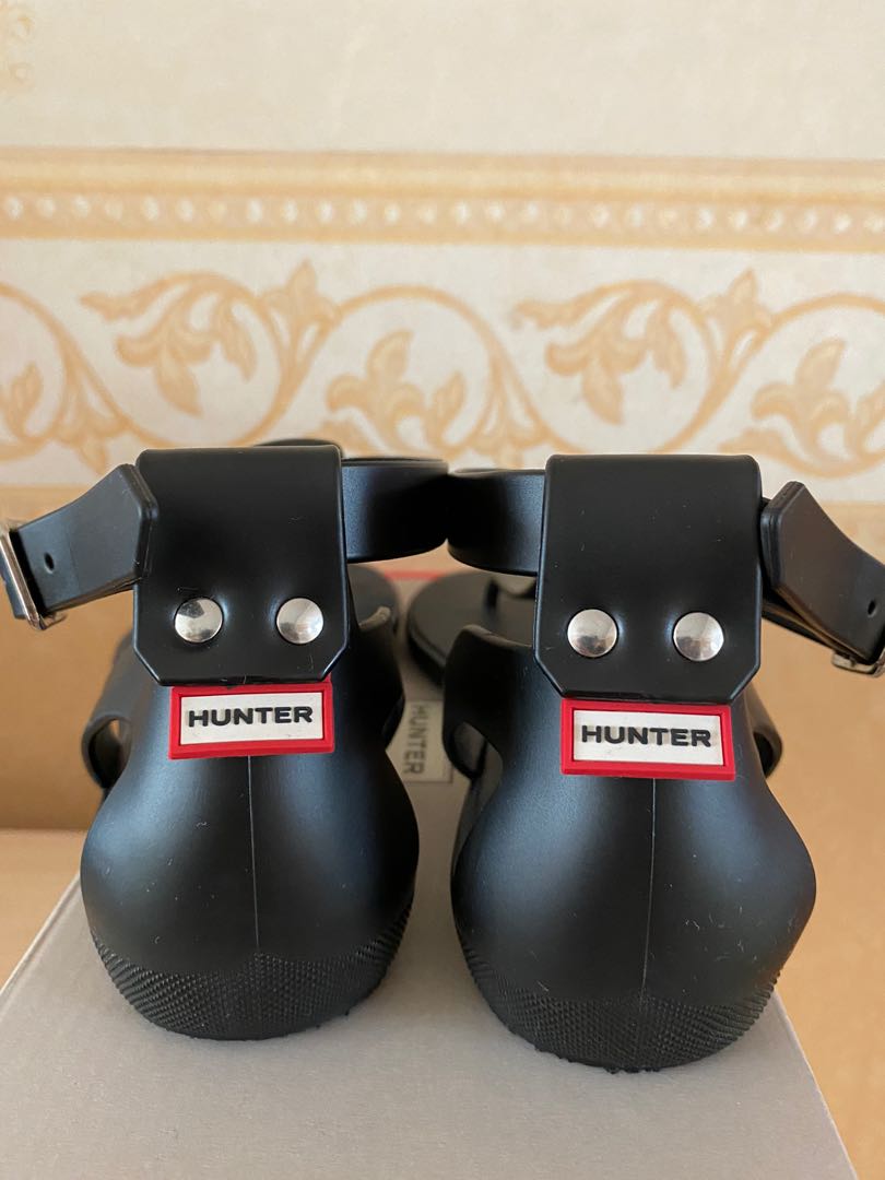 99% New Hunter T-Bar Sandal ( buy from Japan) 只穿過一次 #carouselljackpot