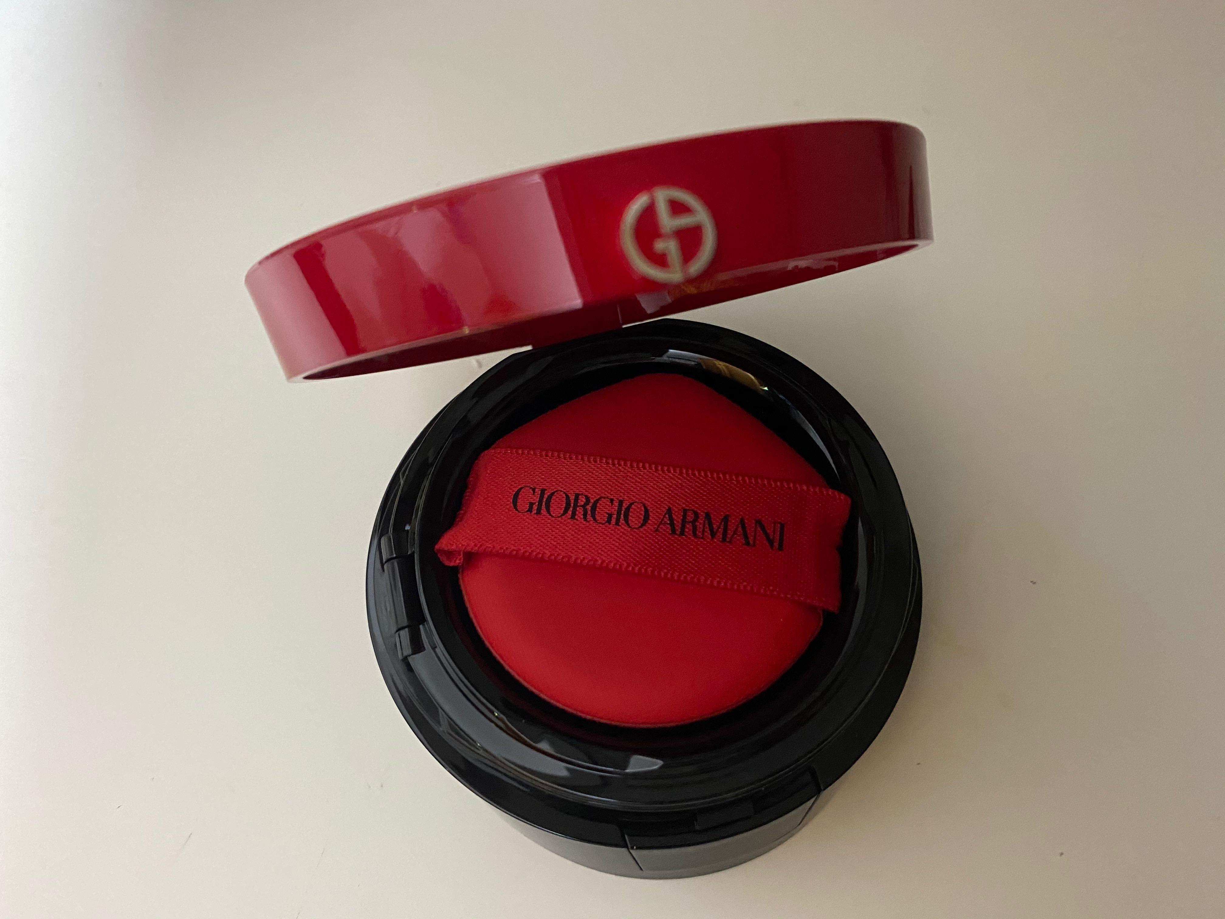 armani cushion