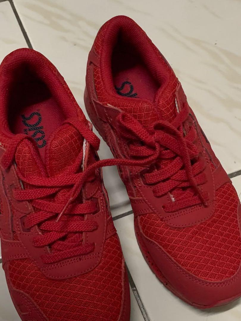 Zalora asics shoes clearance