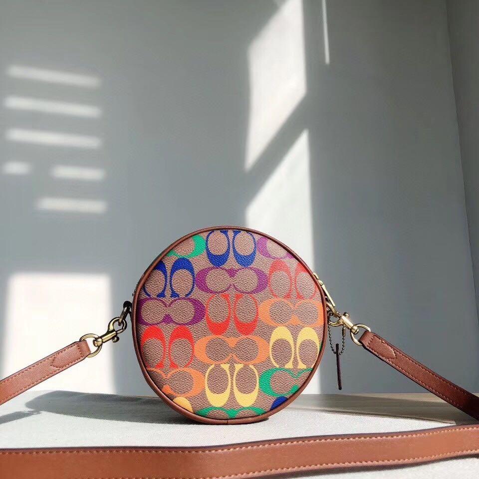 coach circle bag