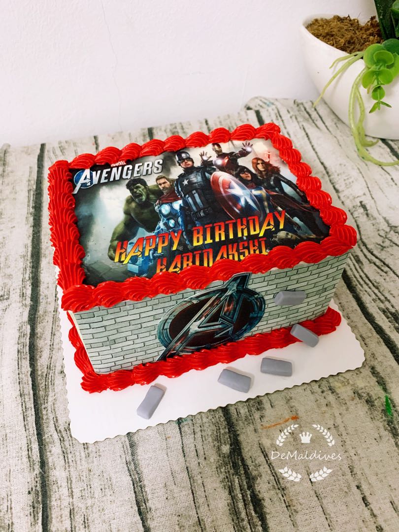 Avengers Birthday Cake Food Drinks Baked Goods On Carousell