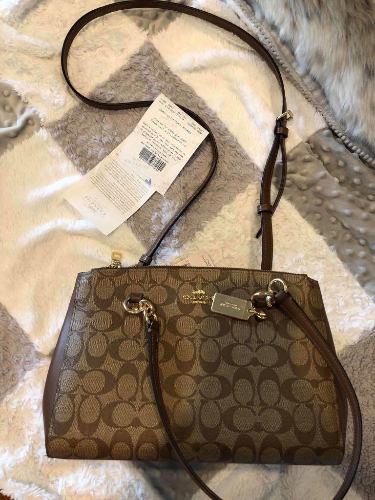 etta carryall in signature canvas