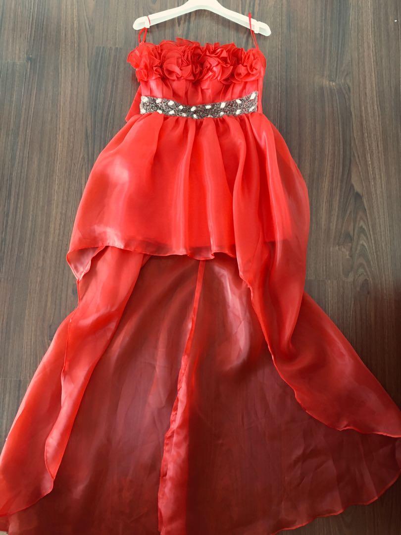 red gown short