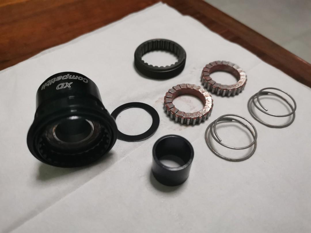 DT swiss 3 pawl hub to Star ratchet conversion kit, Sports Equipment