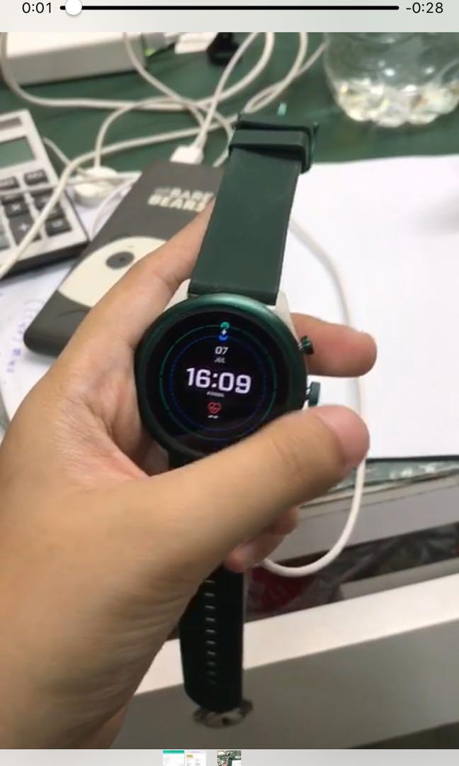 fossil smart phones