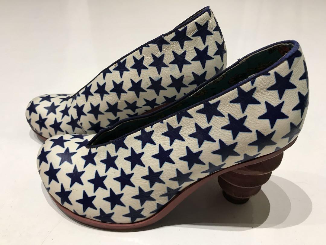 irregular choice stars at night