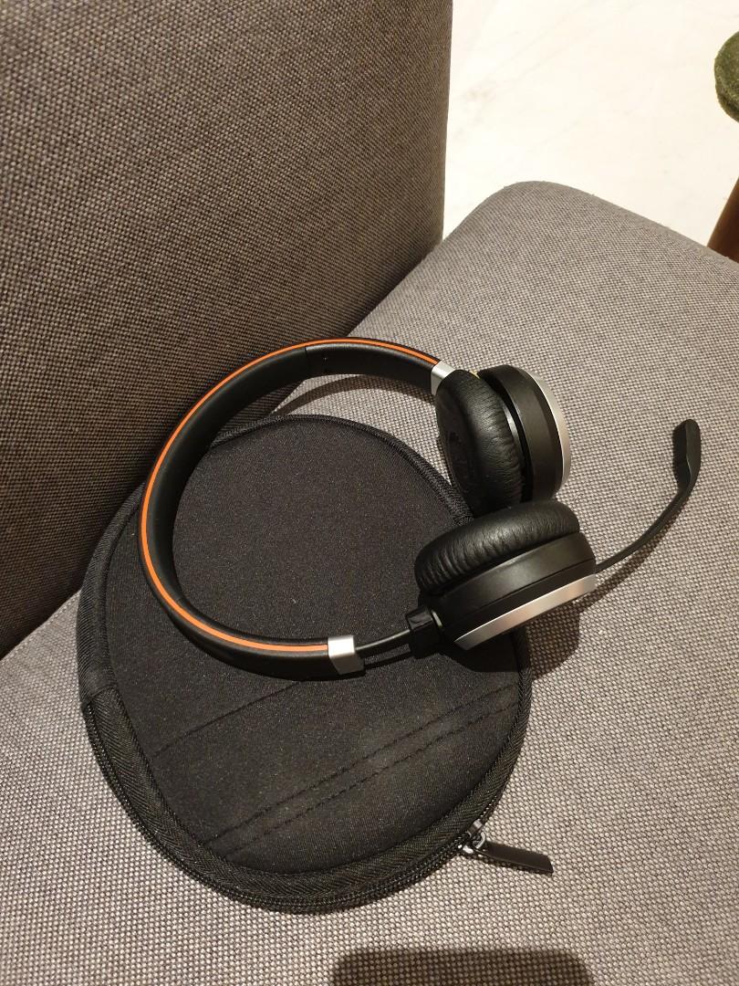audio headset with microphone