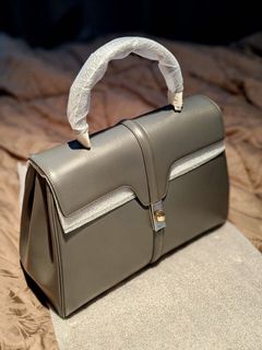 （分類：）位於 。 由 dzland 提交（商品編號 1019458769，圖片 1）。簡介： 。
