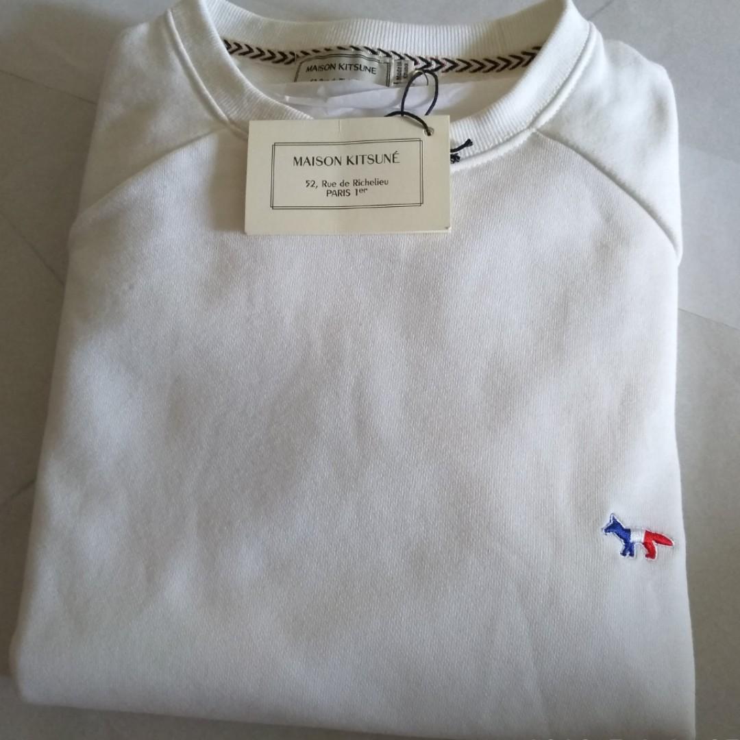 Maison Kitsune Tricolor Fox Sweatshirt Authentic 100 Bnwt Fesyen Pria Pakaian Baju Luaran On Carousell