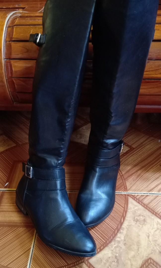 MCARLEIGH BOOTS (Category: Boots) located in Cavite. Submitted by ms.lavander (Listing ID 1019470197, Image 2). Description: 💜knee high boots 💜used once 💜RFS: maliit na po agad sa anak ko(13years old) 💜 still in an excellent condition 💜 original price is 1,600-1,800 💜can be worn by a teen/adult 💜Happy shopping! God bless and Stay Safe!.