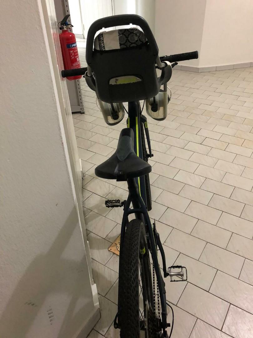 Mens GIANT bike with child seat Sports Equipment Bicycles