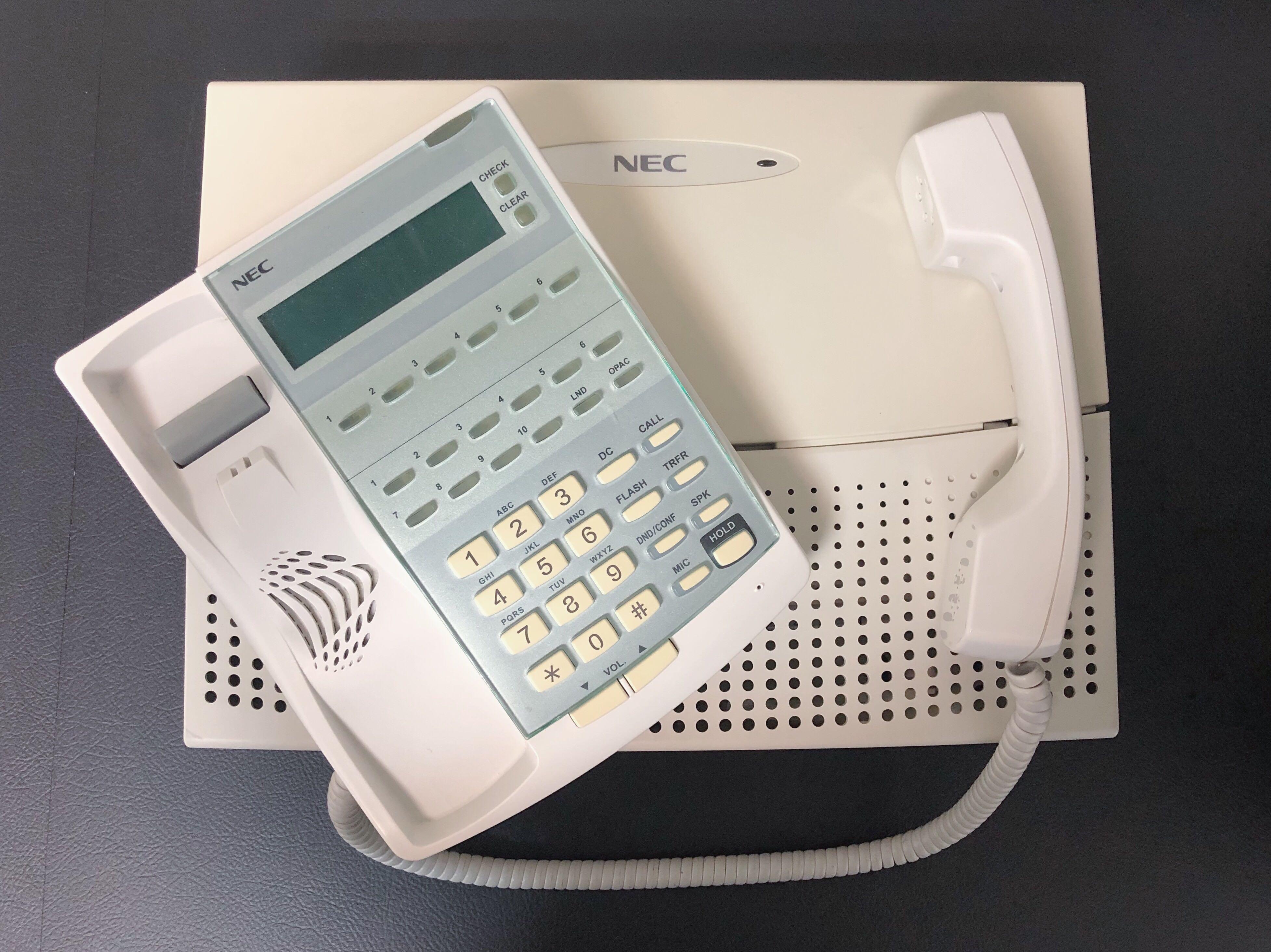 NEC ASPILA TOPAZ DIGITAL TELEPHONE SYSTEM come with 8 units of 6