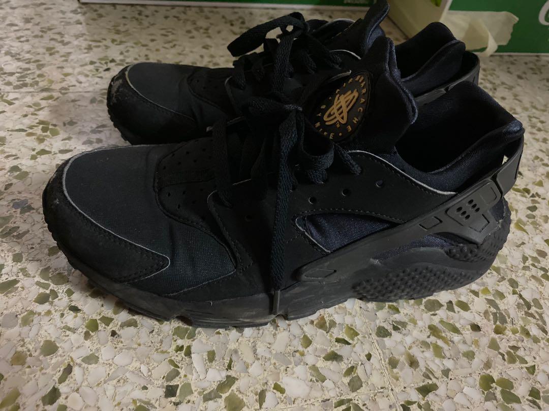 nike air huarache near me