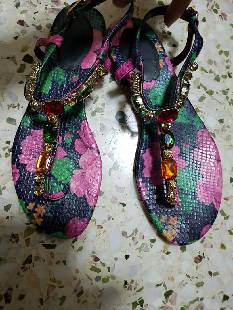 nine west mahogany jelly flat sandal