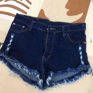 (Category: ) located in . Submitted by oliviaaaayy (Listing ID 1019428668, Image 1). Description: .