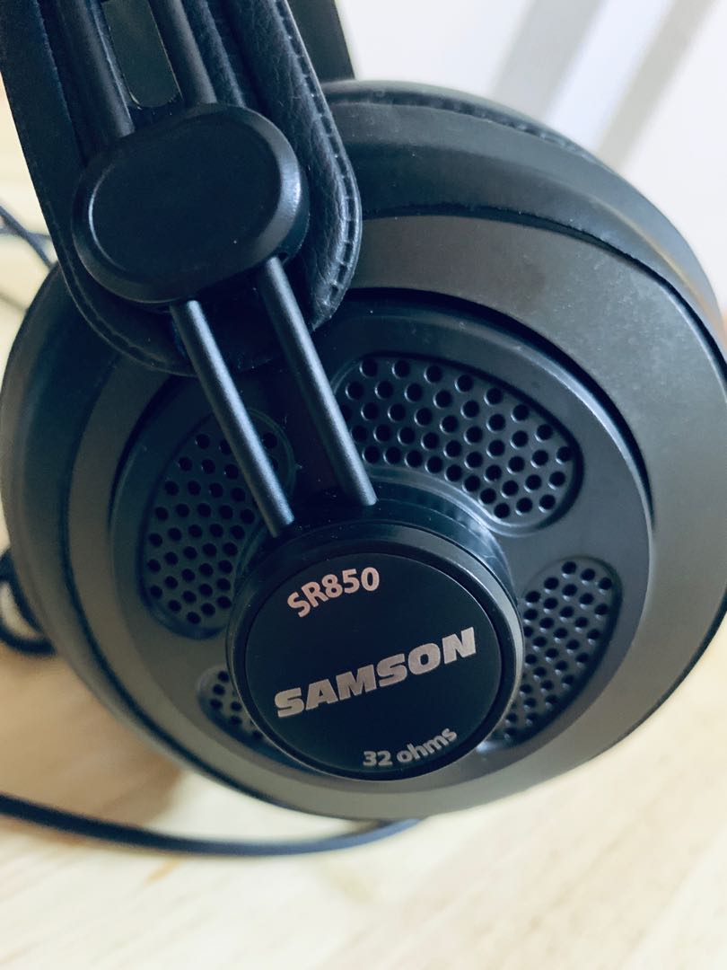 Samson SR850, Audio, Other Audio Equipment on Carousell