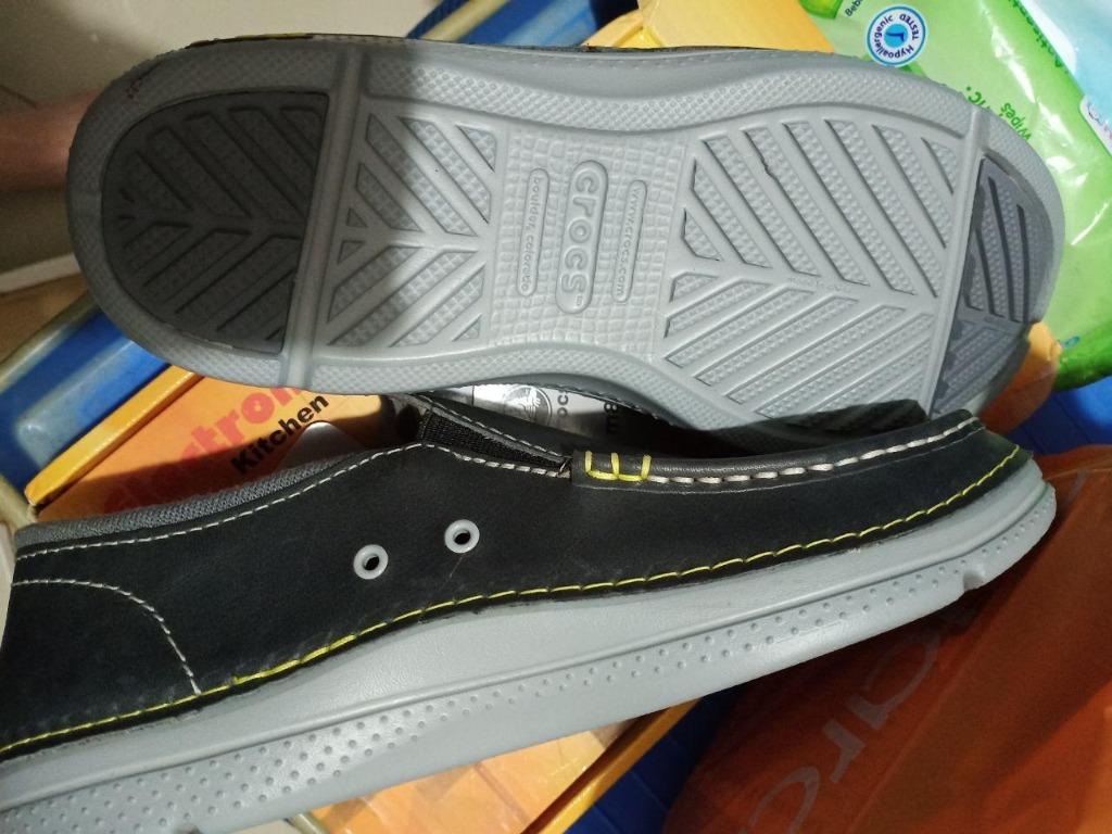  Sepatu  sneakers Crocs  Santa Cruz 2 Luxe Leather relaxed 