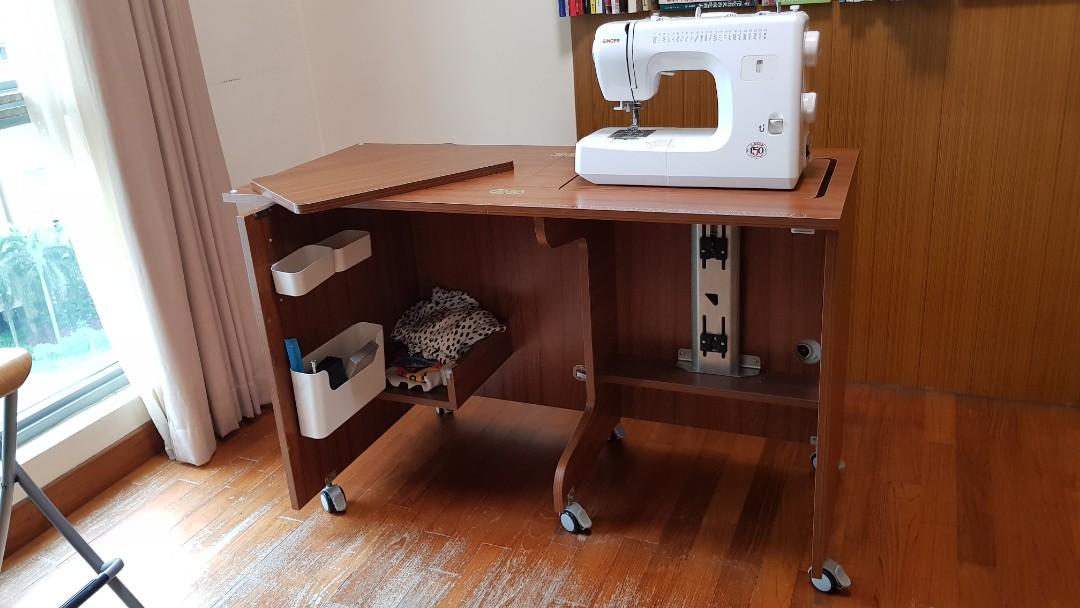 Sewing Machine Table - foldable